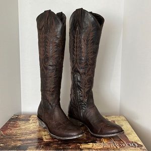NEW Old Gringo MAYRA Chocolate boot w/RAZZ Toe & Heel Size 9. Razz (Round toe)